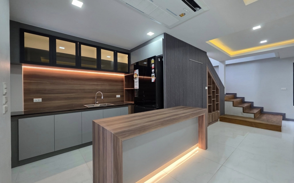 ขาย Pool Villa 2 ชั้น 4 ห้องนอน 5 ห้องน้ำ พัทยากลาง (1)