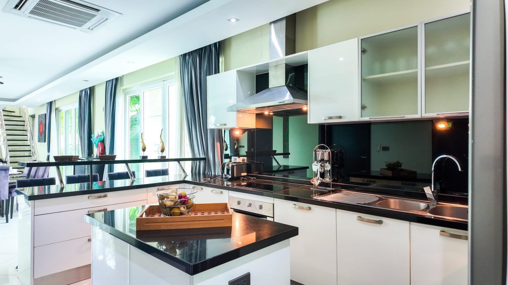 ขาย Pool Villa 2 ชั้น 5 ห้องนอน 6 ห้องน้ำ ใกล้หาดจอมเทียน (2)