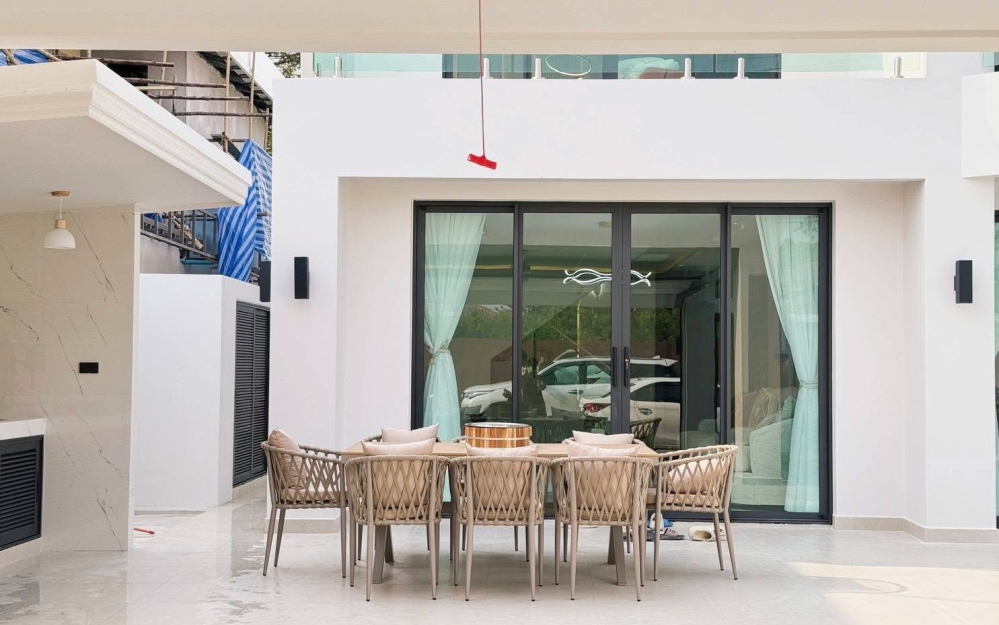 ขายบ้าน Pool Villa 2 ชั้น 4 ห้องนอน 5 ห้องน้ำ จอมเทีย (3)