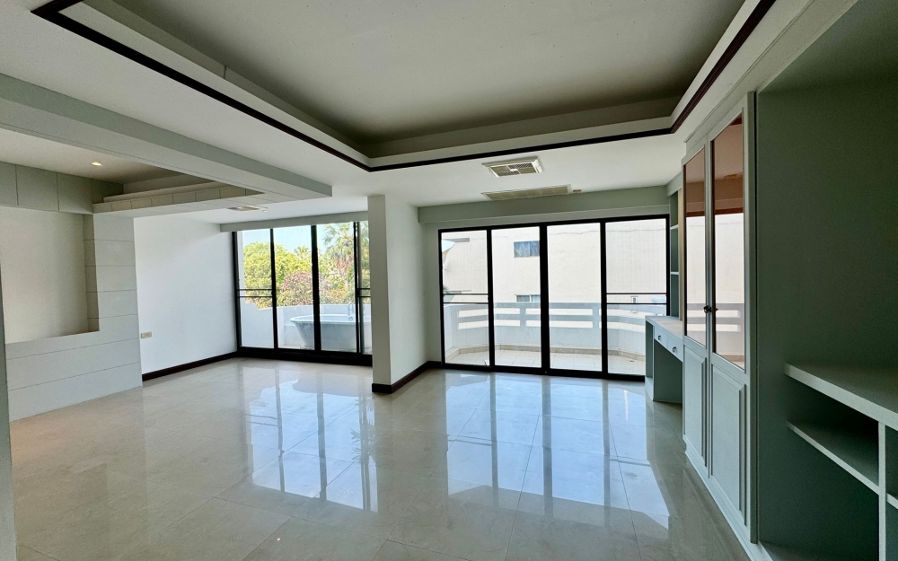 ขาย บ้าน 4 ชั้น 8 ห้องนอน 7 ห้องน้ำ จอมเทียน (2)