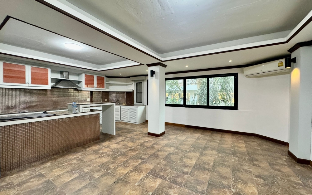 ขาย บ้าน 4 ชั้น 8 ห้องนอน 7 ห้องน้ำ จอมเทียน (2)