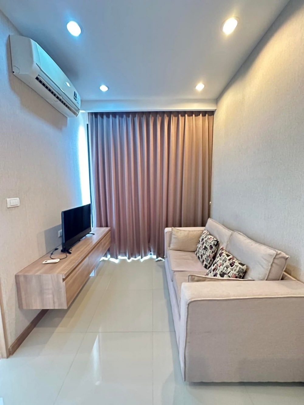 ให้เช่า The Green Boulevard Banglamung เดอะ กรีน บูเลอวาร์ด บางละมุง 1 ห้องนอน วิวสวน