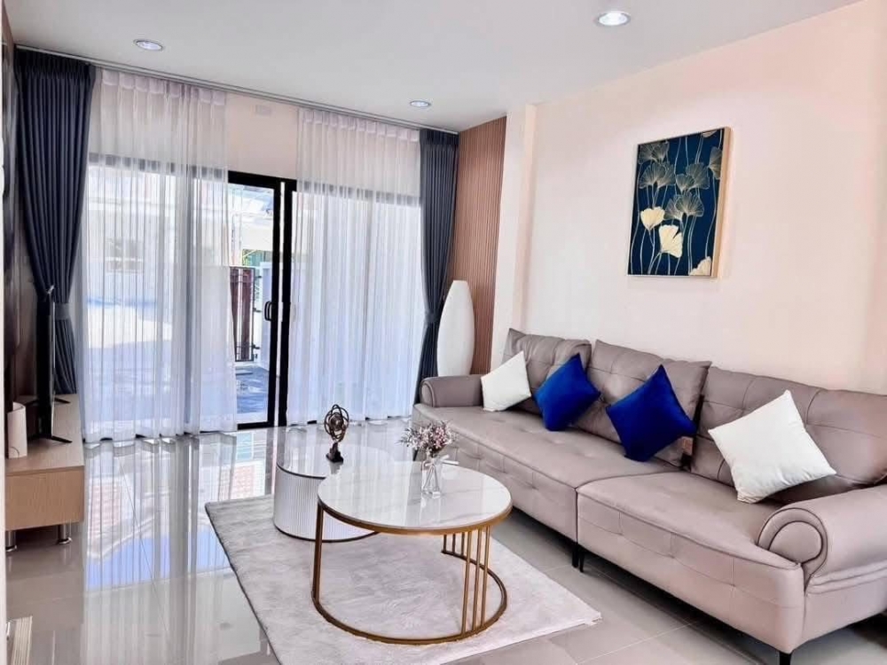 ขาย Townhome 2 ชั้น 3 ห้องนอน 3 ห้องน้ำ เนินพลับหวาน