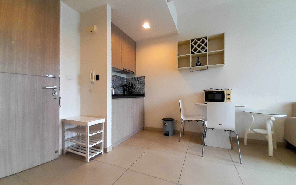 ปล่อยเช่ารายปี Unixx South Pattaya ยูนิกซ์ พัทยาใต้ 1 ห้องนอน ชั้น 2 วิวสระ & ภูเขา