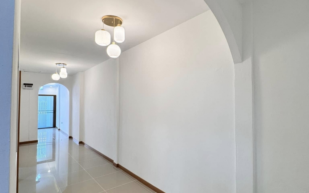 ขายทาวน์โฮม 2 ห้องนอน 1 ห้องน้ำ พัทยาติดสุขุมวิท (2)