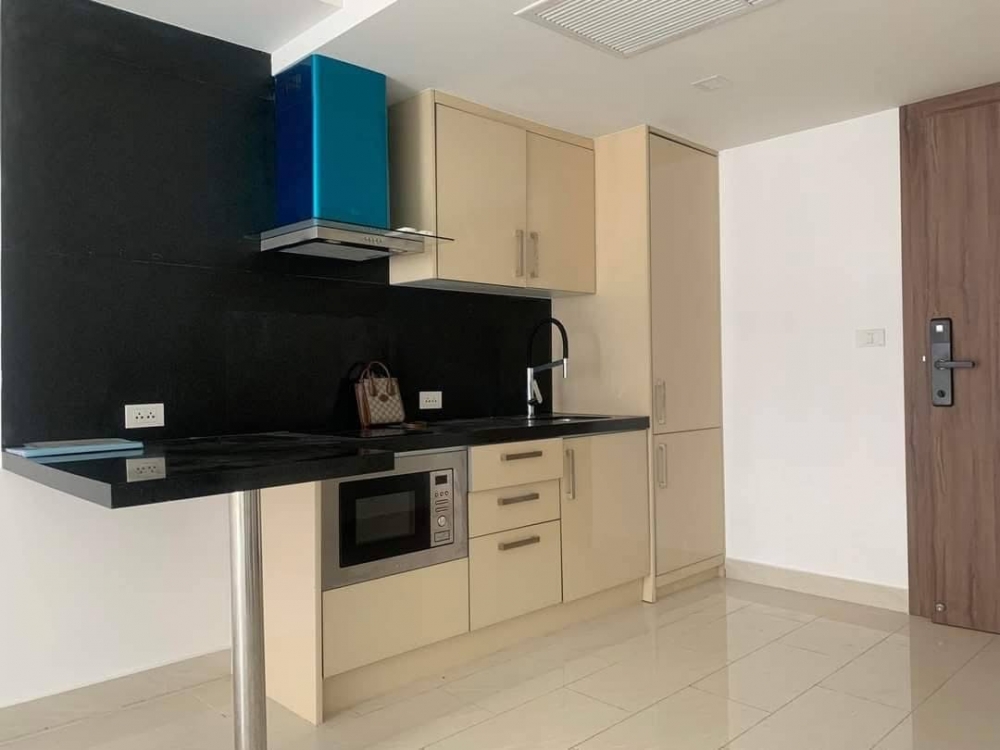 ขาย Grand Avenue พัทยากลาง 1 ห้องนอน วิวสระ (3)