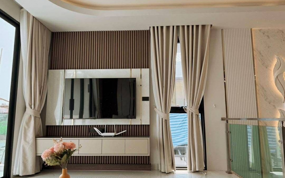 ให้เช่า Pool Villa 4 ห้องนอน 5 ห้องน้ำ พัทยา