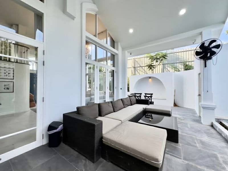 ขาย Pool Villa 5 ห้องนอน 6 ห้องน้ำ นาจอมเทียน (3)