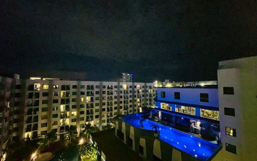 ขาย Arcadia Beach Resort Pattaya อะคาเดีย บีช รีสอร์ท พัทยา 1 ห้องนอน วิวสระ (2)