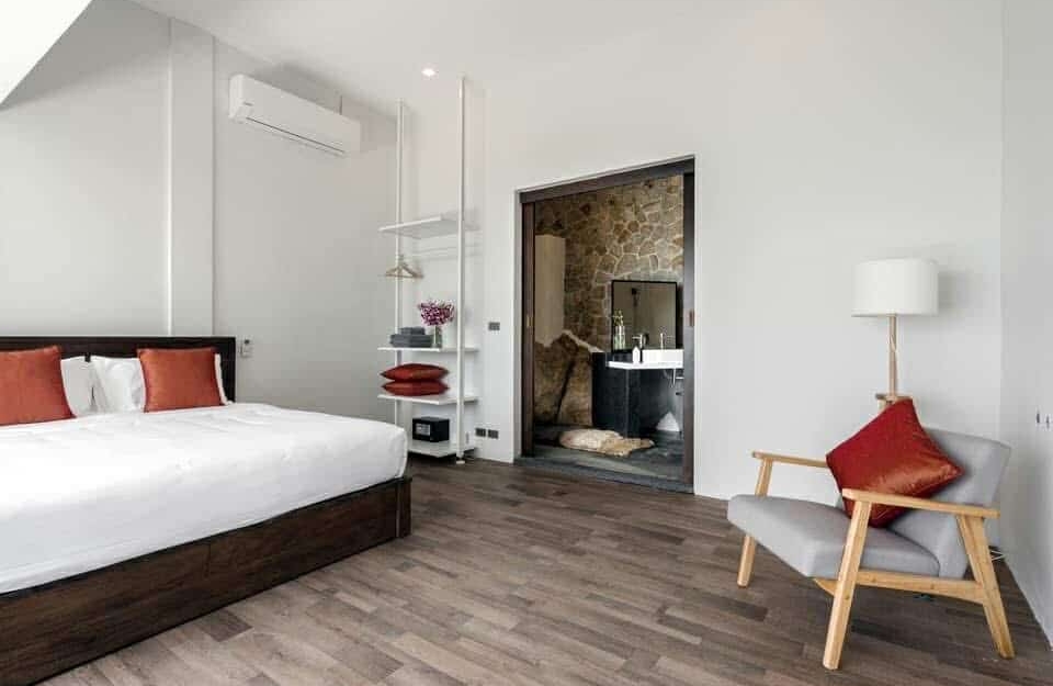 ขายบ้าน Pool Villa 3 ชั้นติดทะเล 5 ห้องนอน 6 ห้องน้ำ อ่างปอ ภูเก็ต (3)