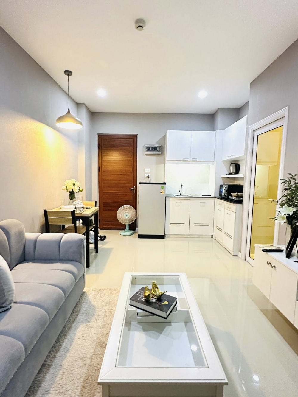 ขาย CC Condo Central Pattaya ซีซีคอนโด พัทยากลาง 1 ห้องนอน วิวสระ (2)