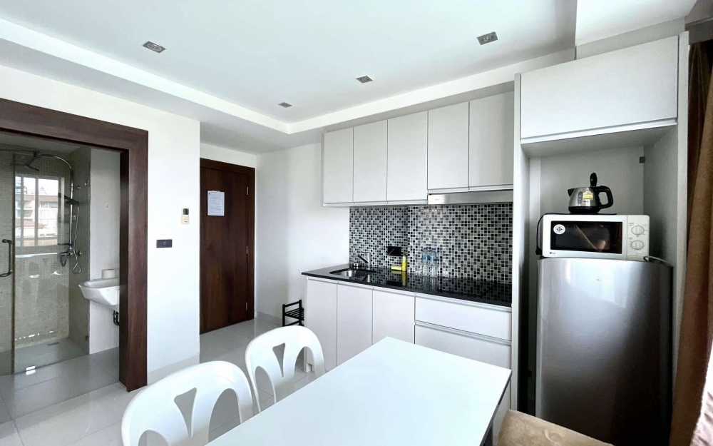 ขายพร้อมผู้เช่า City Center Residence พัทยากลาง 2 ห้องนอน ชั้น 1 วิวสวน