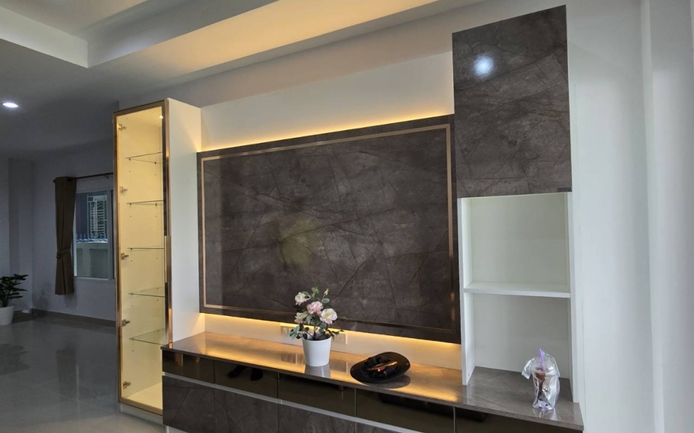 ขายบ้านแฝด 2 ชั้น ซ.สยามคันทรีคลับ 4 ห้องนอน 3 ห้องน้ำ ติดเจ้าของ