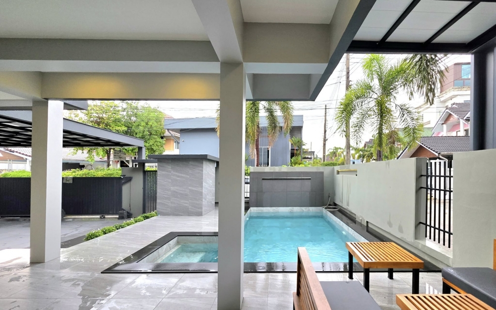 ขาย Pool Villa 2 ชั้น 4 ห้องนอน 5 ห้องน้ำ พัทยากลาง (1)