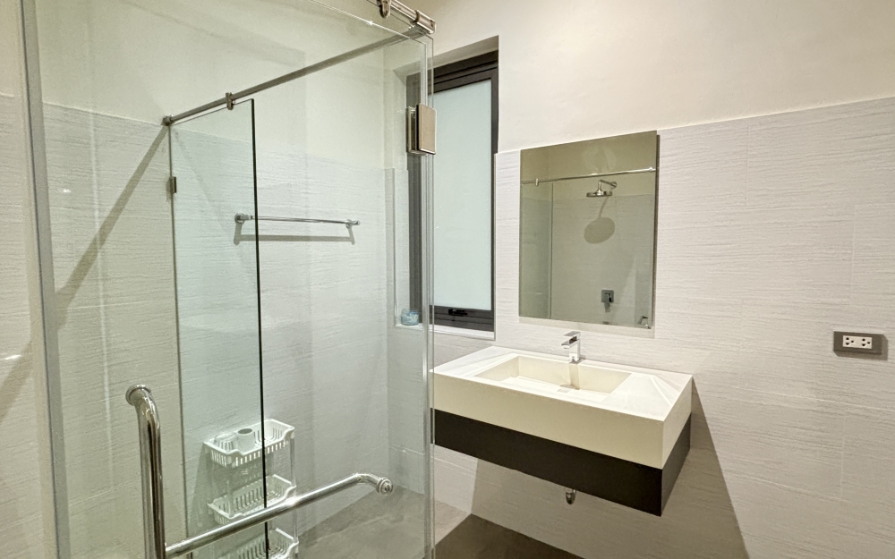 ขาย Pool Villa 2 ชั้น 4 ห้องนอน 4 ห้องน้ำ Palm Lakeside Villas ปาล์ม เลคไซด์ วิลล่า (1)