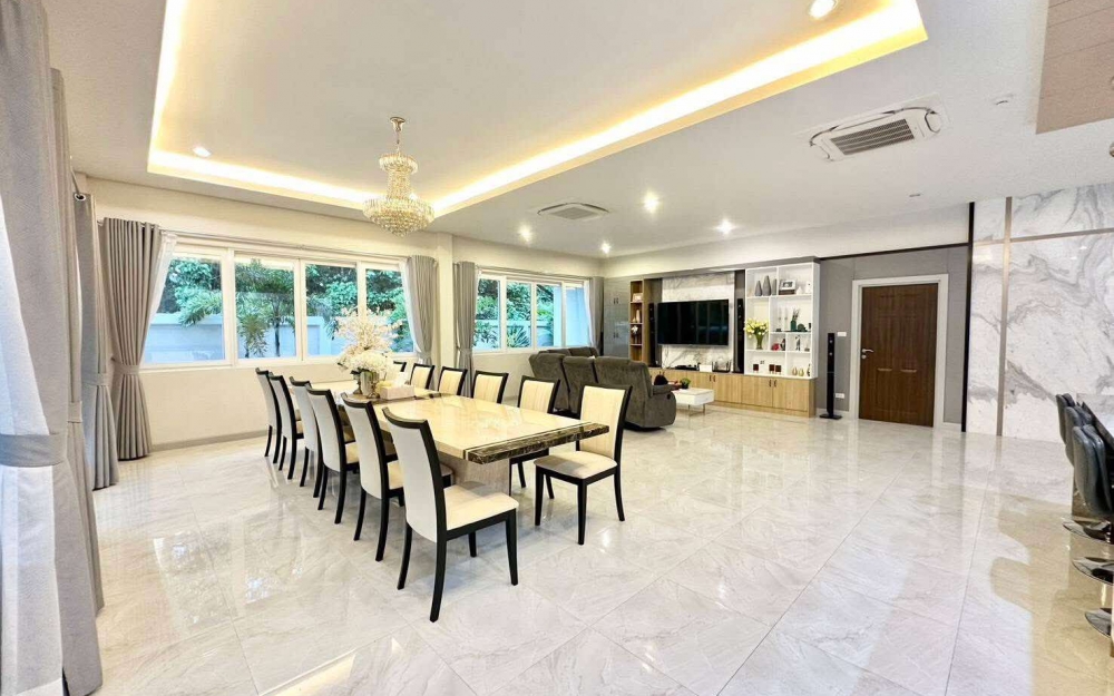 ให้เช่าพูลวิลล่า 6 ห้องนอน ห้วยใหญ่