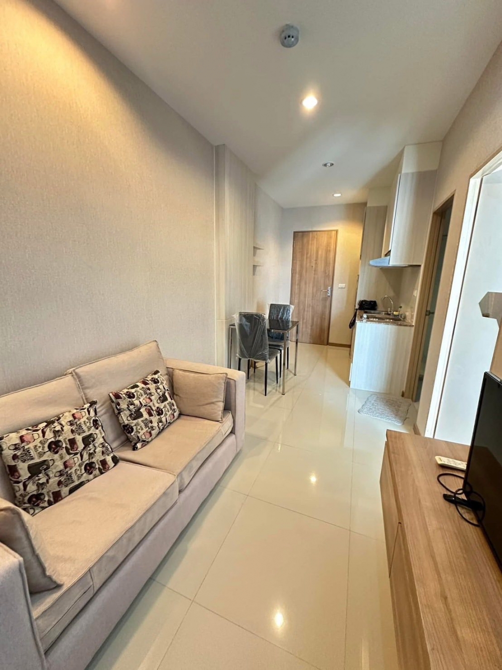 ให้เช่า The Green Boulevard Banglamung เดอะ กรีน บูเลอวาร์ด บางละมุง 1 ห้องนอน วิวสวน