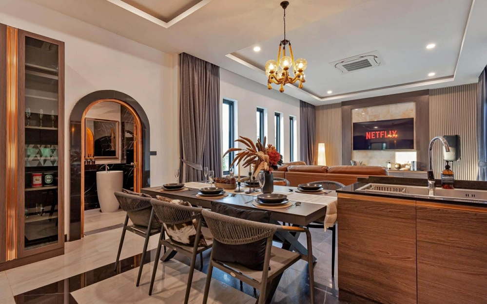 ให้เช่าพูลวิลล่า 5 ห้องนอน 6 ห้องน้ำ พัทยา