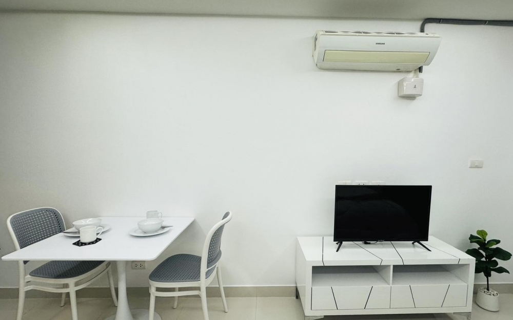 ปล่อยเช่า Club Royal นาเกลือ-วงศ์อมาตย์ สตูดิโอ 25 ตร.ม. ชั้น 1 วิวสวน ติดเจ้าของ