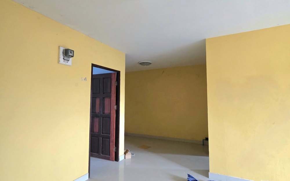 ให้เช่าอาคารพาณิชย์ 4 ชั้น 9 ห้องนอน 10 ห้องน้ำ ซอยปูเป็น จอมเทียน