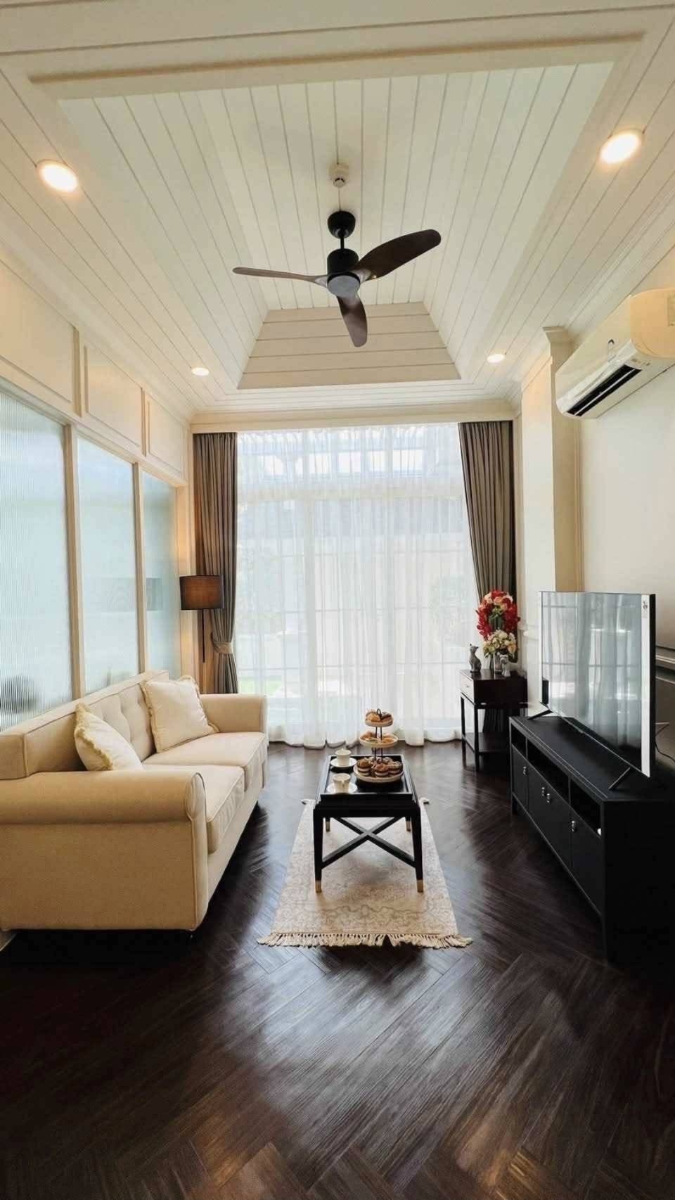 เช่า Grand Caribien condo