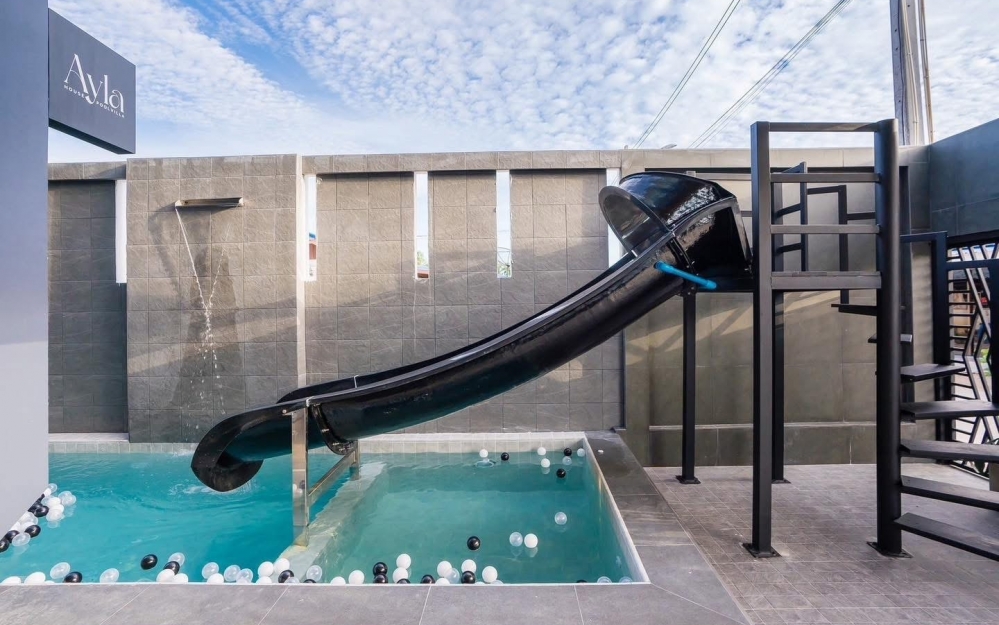 ให้เช่า Pool Villa 2 ชั้น 4 ห้องนอน 4 ห้องน้ำ ห้วยใหญ่