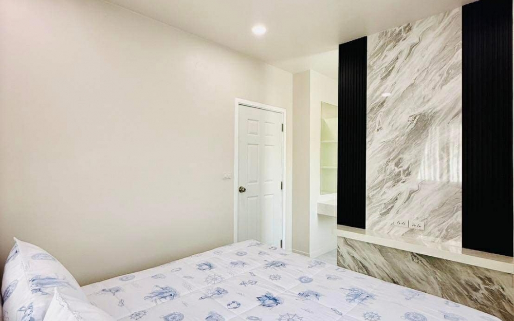 ให้เช่า ทาวน์โฮม 3 ห้องนอน เขาน้อย