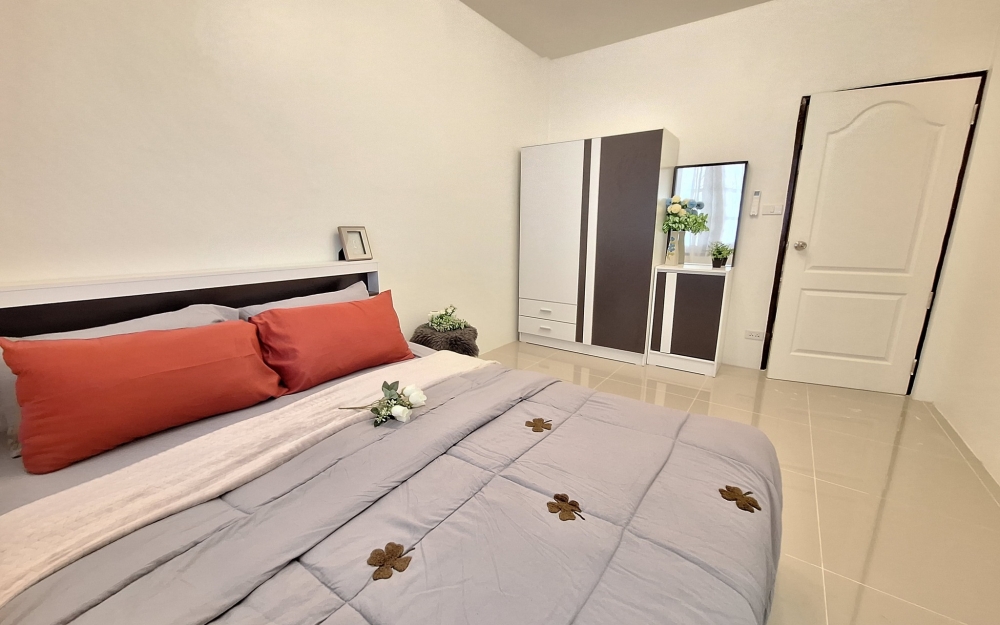 ขาย Town House 2 ห้องนอน 1 ห้องน้ำ เขาตะโลซอย 8 (2)