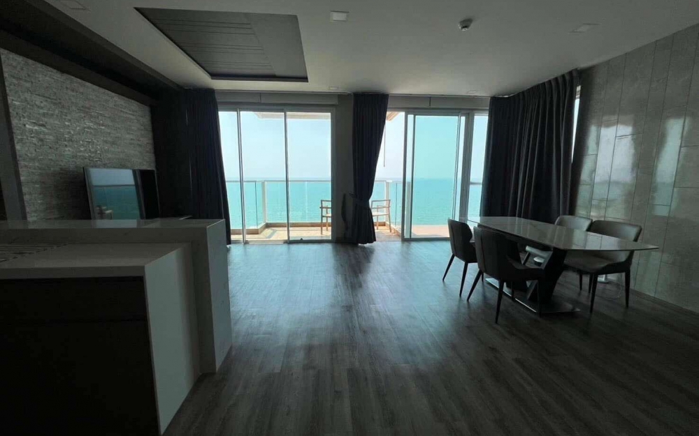 ขายพร้อมผู้เช่า Cetus Beachfront Jomtien 3 ห้องนอน วิวทะเล (2)
