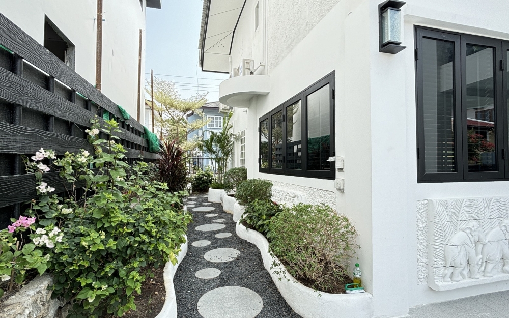 ขาย Pool Villa 2 ชั้น 4 ห้องนอน 5 ห้องน้ำ จอมเทียน (2)