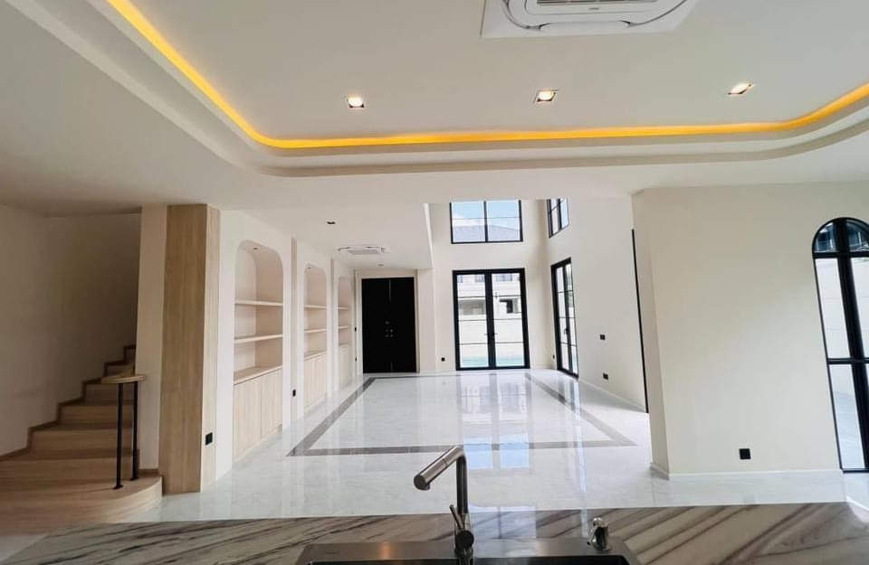 ขายบ้าน Pool Villa หลังมุม 4 ห้องนอน 5 ห้องน้ำ หนองปลาไหล ใกล้โรงเรียนนานาชาติ (3)