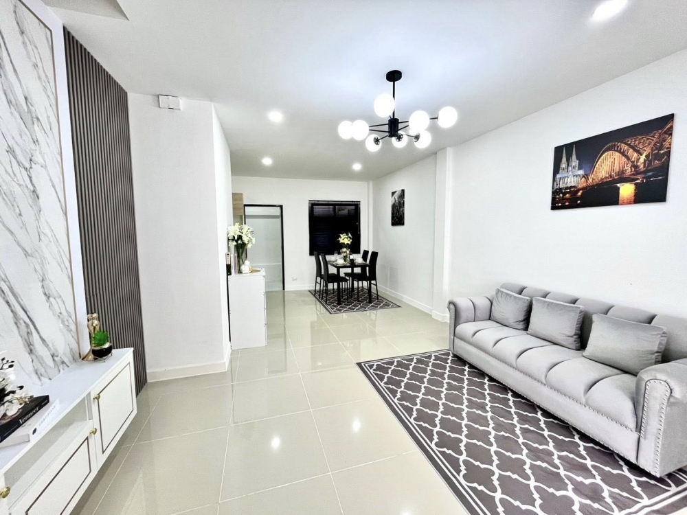 ขาย Town Home 2 ชั้น 3 ห้องนอน 3 ห้องน้ำ เนินพลับหวาน (2)