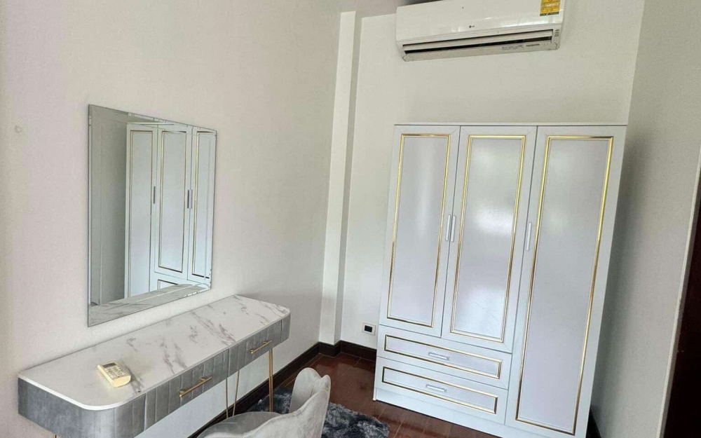 ปล่อยเช่ารายปี บ้าน Pool Villa 2 ชั้น พัทยาเหนือ 4 ห้องนอน 4 ห้องน้ำ