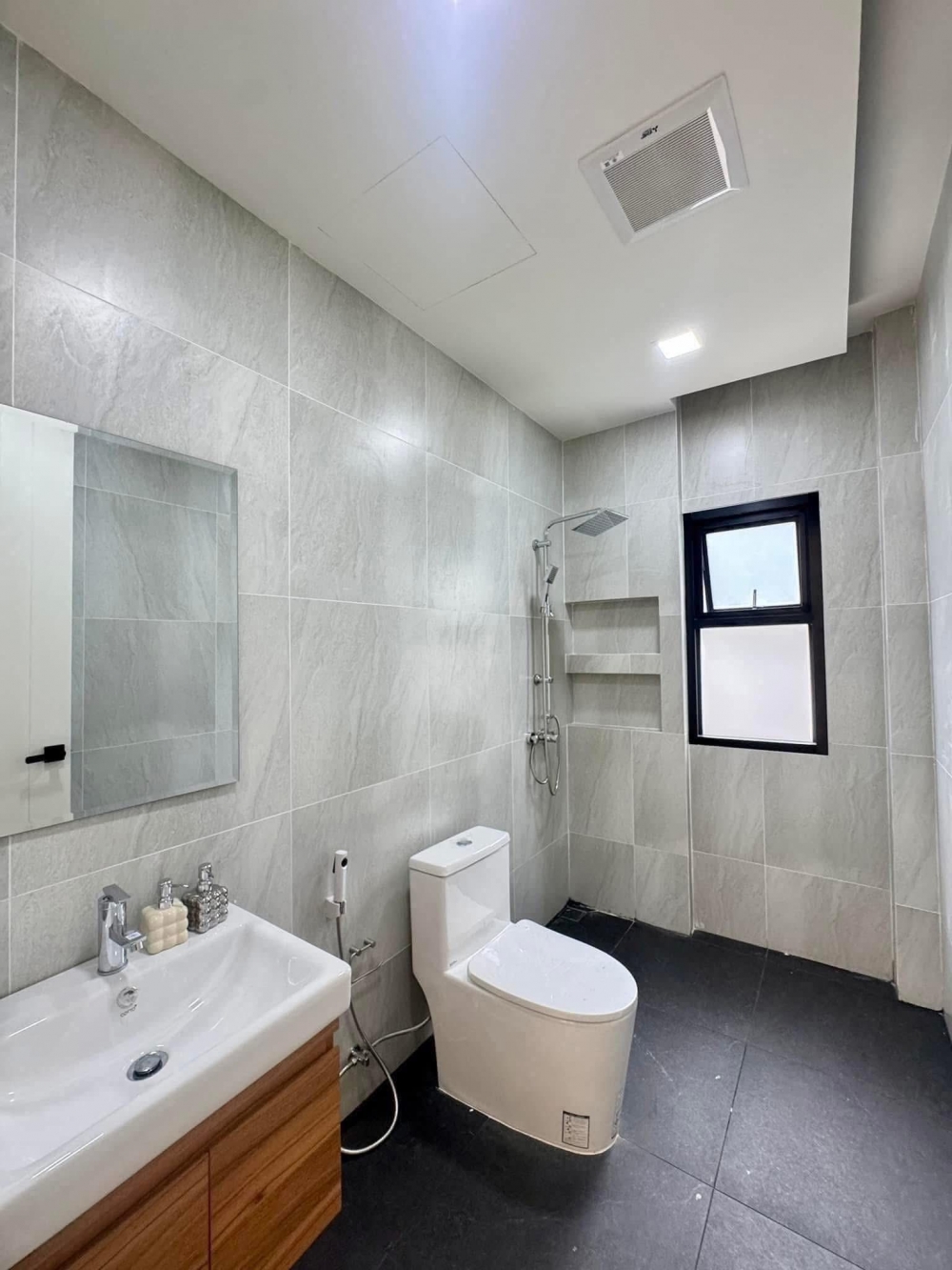 ขาย Pool Villa 4 ห้องนอน 3 ห้องน้ำ ห้วยใหญ่ (2)