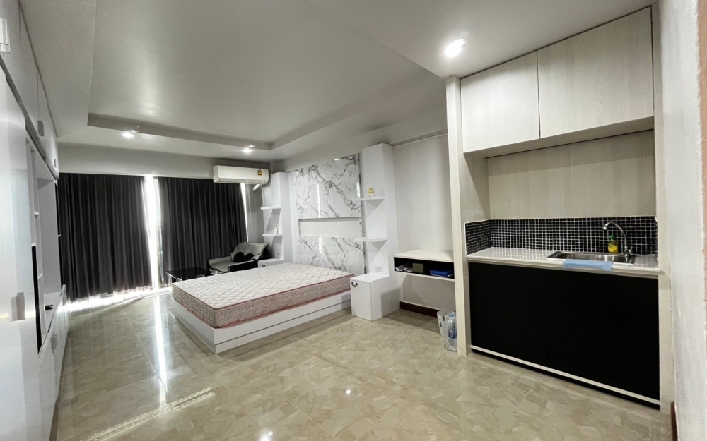 ขาย Sombat Pattaya Condotel Pratumnak สมบัติ พัทยา คอนโดเทล พระตำหนัก Studio วิวทะเล (2)