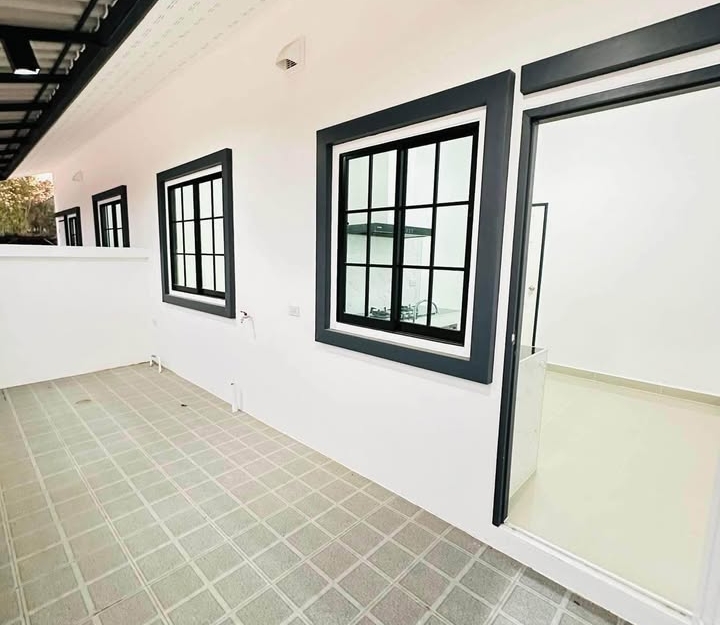 ขาย ทาวน์โฮมชั้นเดียว 2 ห้องนอน 2 ห้องน้ำ ใกล้ถนนสุขุมวิท