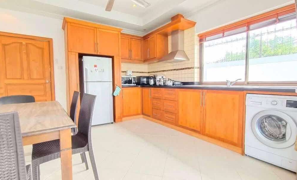 ให้เช่าพูลวิลล่า 3 ห้องนอน จอมเทียน