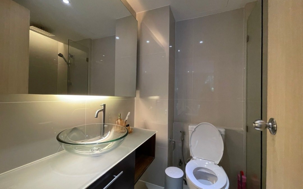 ให้เช่า Grande Caribbean Pattaya แกรนด์ แคริบเบียน พัทยา 1 ห้องนอน วิวสระ