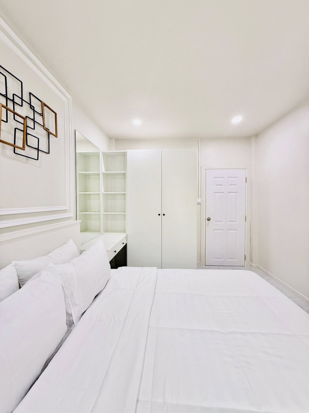 ขาย ทาวน์เฮ้าส์ 2 ห้องนอน 2 ห้องน้ำ ซอยบุญสัมพันธ์ (2)