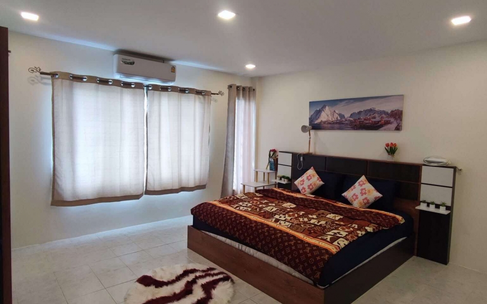 ให้เช่าทาวน์เฮ้าส์ 2 ห้องนอน ซอยบุญสัมพันธ์