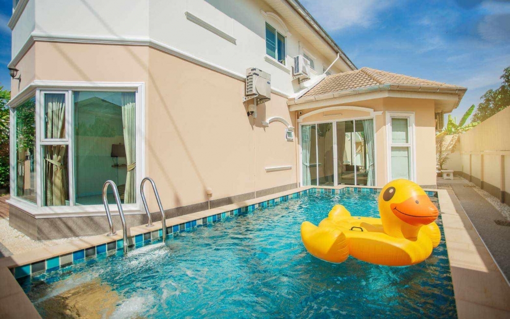 ปล่อยเช่าบ้าน Pool Villa สำหรับทำธุรกิจ 6 ห้องนอน 7 ห้องน้ำ พัทยากลาง
