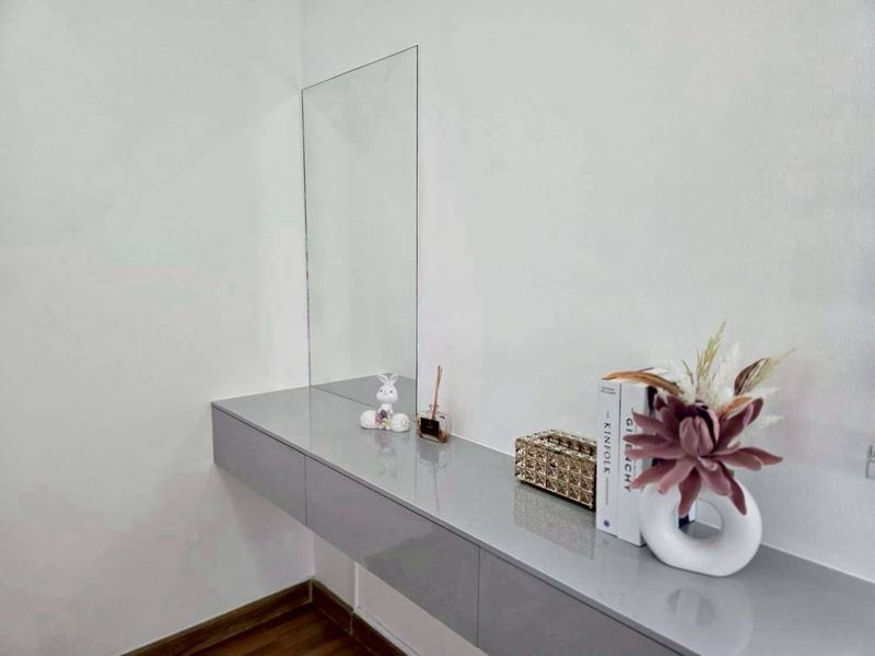 ขาย ทาวน์โฮม 2 ชั้น 3 ห้องนอน 2 ห้องน้ำ เขาน้อย