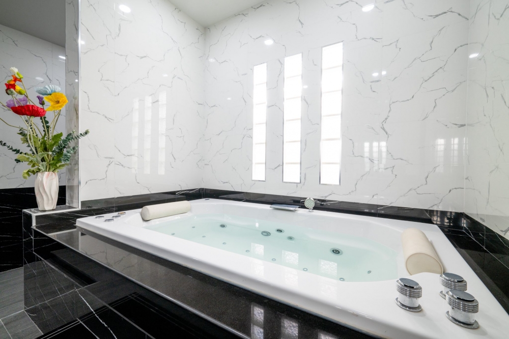 ขาย Pool Villa 4 ห้องนอน 4 ห้องน้ำ นาเกลือ (3)