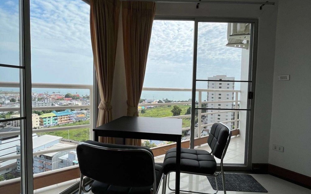 ปล่อยเช่ารายปี Rim Haad Condo Jomtien ริมหาด คอนโด จอมเทียน 1 ห้องนอน ชั้น 15 วิวทะเล