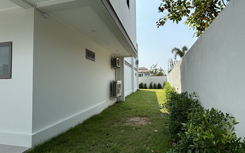 ขาย Pool Villa 2 ชั้น 7 ห้องนอน 8 ห้องน้ำ ห้วยใหญ่ (2)