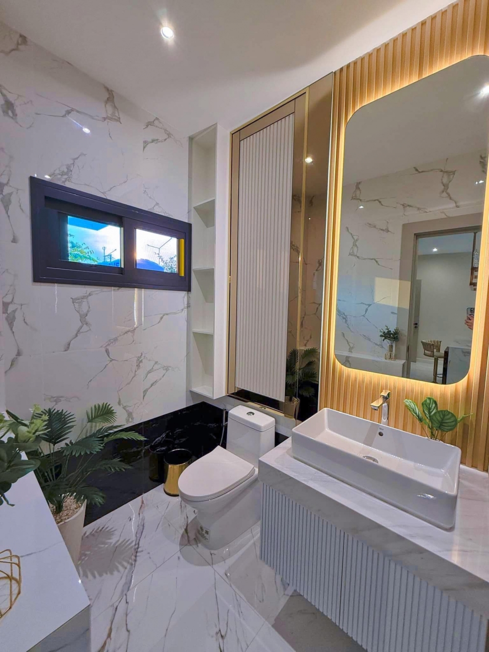 ให้เช่า Pool Villa 2 ชั้น 4 ห้องนอน 5 ห้องน้ำ ใกล้หาดจอมเทียน