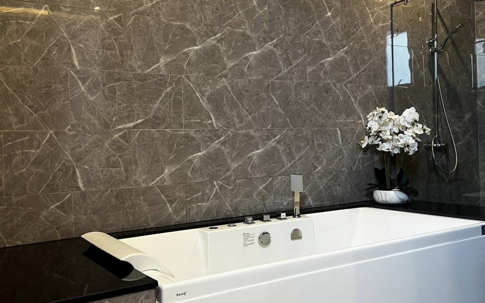 ขายพร้อมผู้เช่า Pool Villa 2 ชั้น 4 ห้องนอน 4 ห้องน้ำ ห้วยใหญ่ (2)