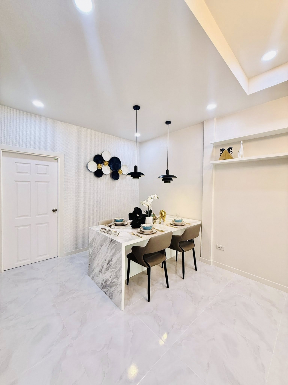 ขาย ทาวน์เฮ้าส์ 2 ห้องนอน 2 ห้องน้ำ ซอยบุญสัมพันธ์ (2)