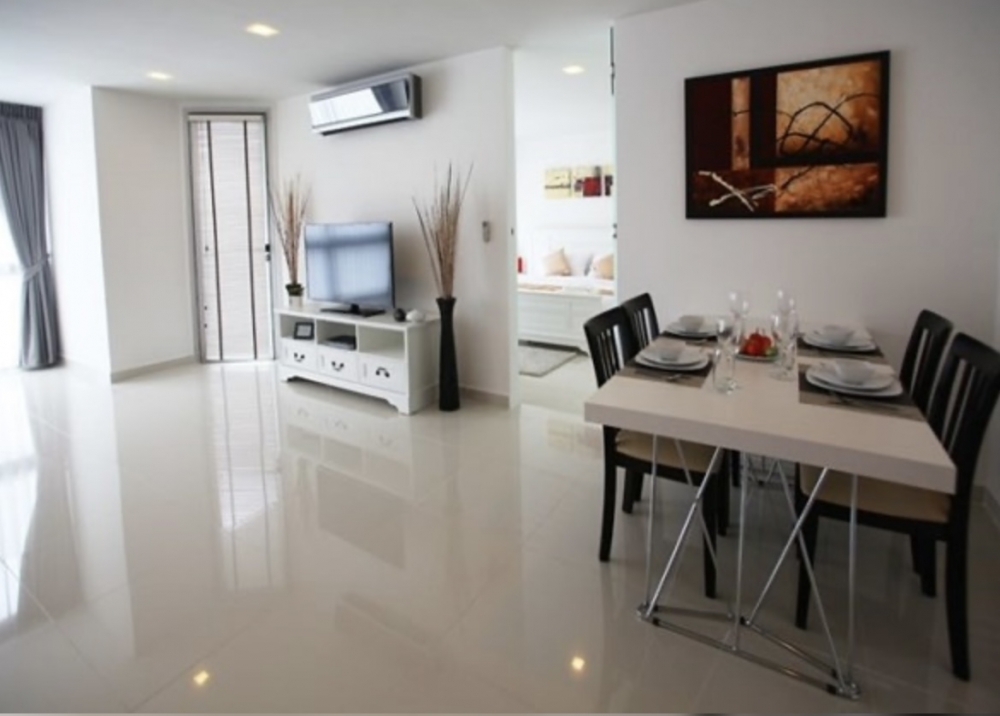 ขาย Club Royal Wongamat คลับ รอยัล วงศ์อมาตย์ 1 ห้องนอน วิวสระ (2)