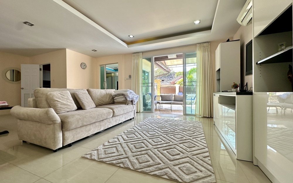 ขาย Pool Villa ชั้นเดียว 3 ห้องนอน 3 ห้องน้ำ จอมเทียน (2)